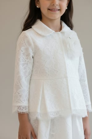 بلوزة بناتي - بلوزة اطفال  بلوزة دانتيل بيضاء فاخرة مزينة بزهرة كبيرة