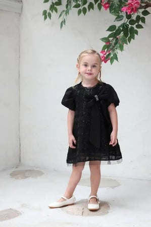 فستان اسود ترتر بناتي 7018