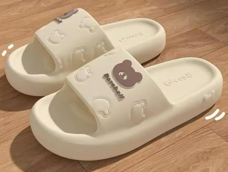صندل نسائي ورجالي بصورة دب