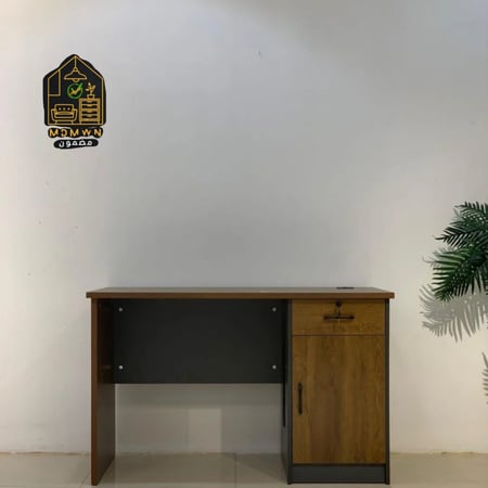 مكتب خشب مع تخزين