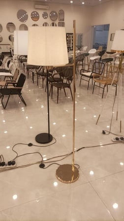 انارة ارضية لون ذهبي وأبيض