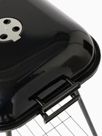 شواية فحم مزودة بغطاء وحامل ورف وعجلات للطهي والشواء في الهواء الطلق لون أسود/مربع