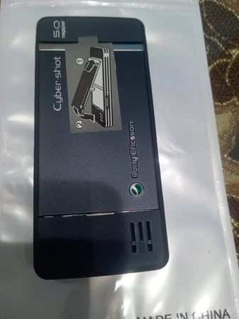 غطاء وكفر جوال سوني إريكسون C902 كامل مع لوحة المفاتيح معدني لون احمر ولون اسود