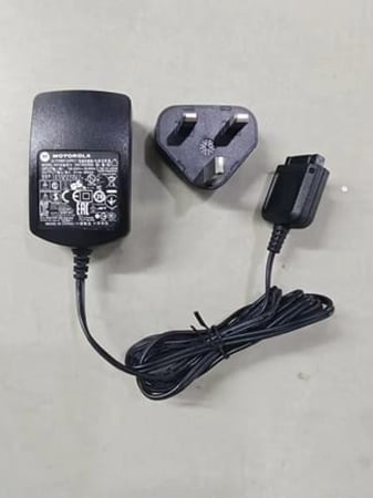 شاحن تترا موتورلا الاصلي MTP3000 MTP3100 MTP3150-MTP6550 -MTP3250