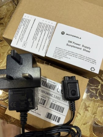 شاحن تترا موتورلا الاصلي MTP3000 MTP3100 MTP3150-MTP6550 -MTP3250