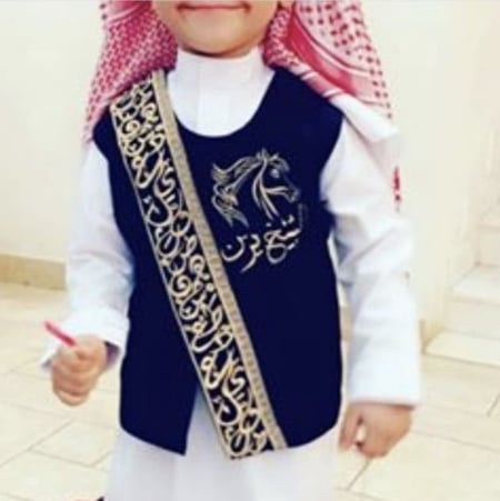 سديري اسود كلفه ذهبي