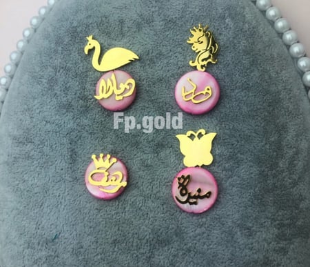 بروش وردي مطلي ذهب يمكن اختيار احد الاشكال