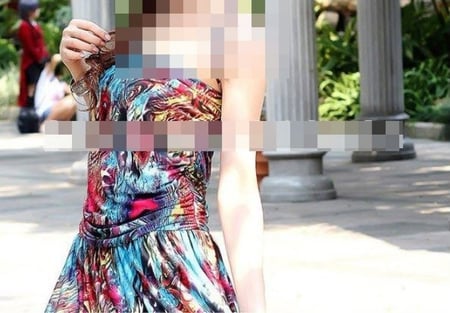 فستان مكسيم خفيف متعدد الالوان يناسب طلعات البر والبحر