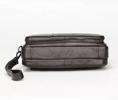 شنطة رجالية من الجلد الطبيعي