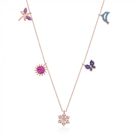 سلسال ذهبي مزين بتعليقة الفراشة والدولفين والزهرة مرصع بحبات الزيركون الملونة ومطلية بالذهب -من مجموعة نفيس هدايا مجوهرات هدية نسائية فاخرة 4657