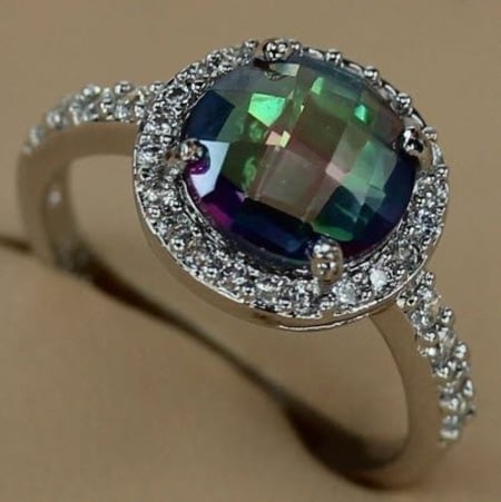 خاتم نسائي مطلي بالفضة ومزين بالزركون الكوبي مقاس 7.25 أمريكي