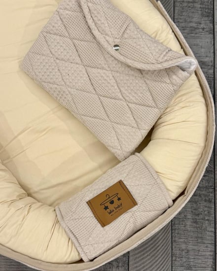 سرير متنقل للمواليد قابل للطي للسفر - بيج