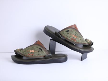 حذاء بنتل شرقي ايطالي الاصلي