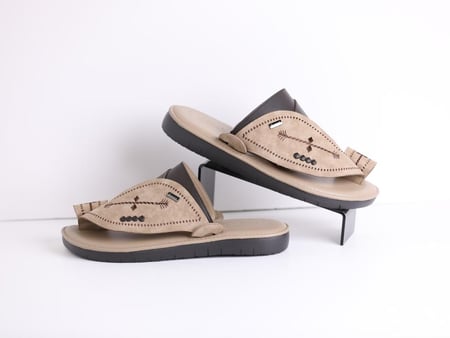 حذاء بنتل شرقي ايطالي الاصلي