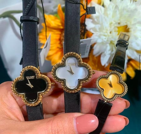 ساعة فام كليف