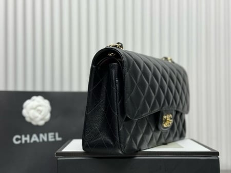شنطة  شانيل كلاسيك 30cm