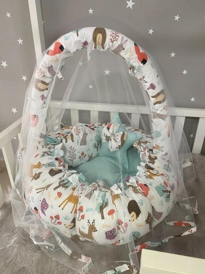 سرير اطفال رضع