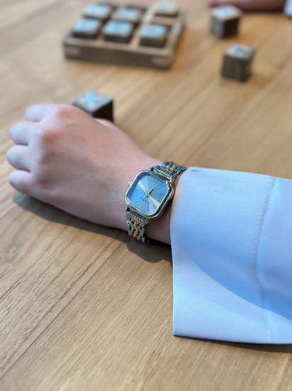 ساعة أطفال فاخرة  L-4005