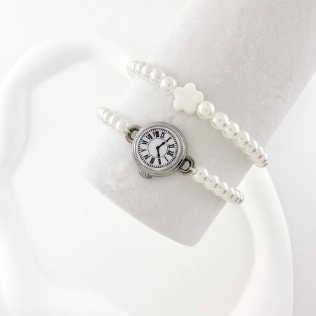 ساعة لؤلؤ زينه مواليد مع سوار