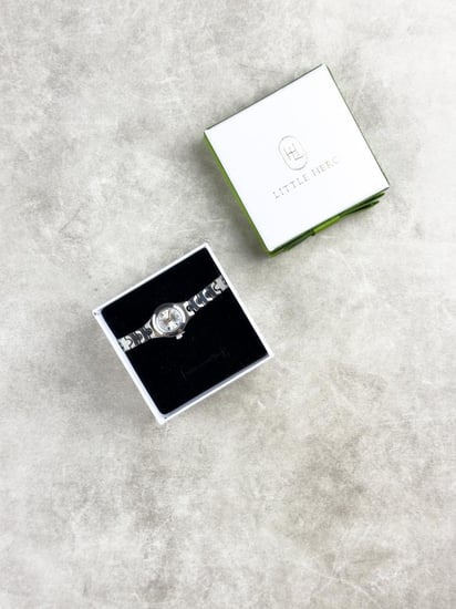 ساعة مواليد0-5سنوات 0-5سنوات