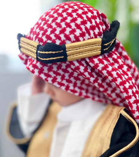 عقال أطفال مقصب من سنة الى 5 سنوات