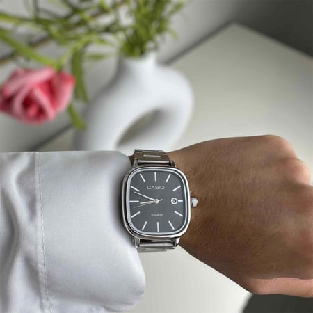 ساعة كاسيو بلاك