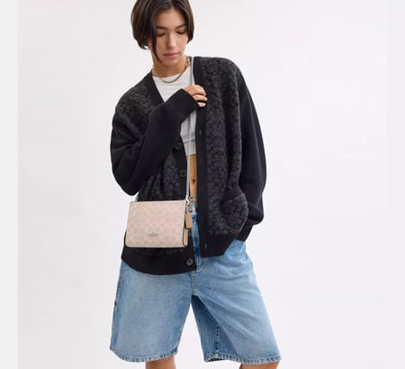 حقيبة ميني كروس بودي من كوتش