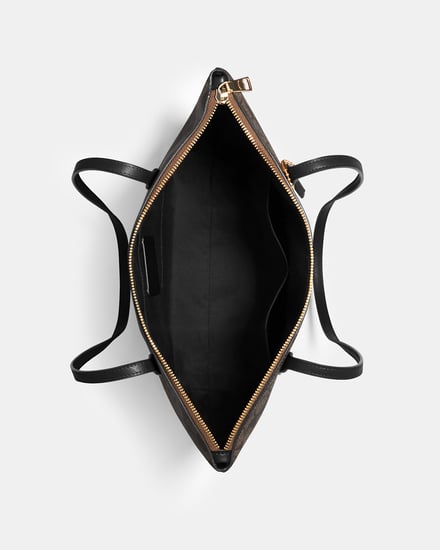 حقيبة توت كبيرة باللون البني والاسود من كوتش