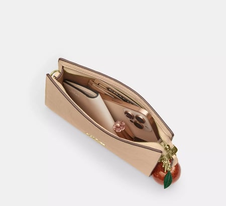 حقيبة ميني كروس بودي من كوتش