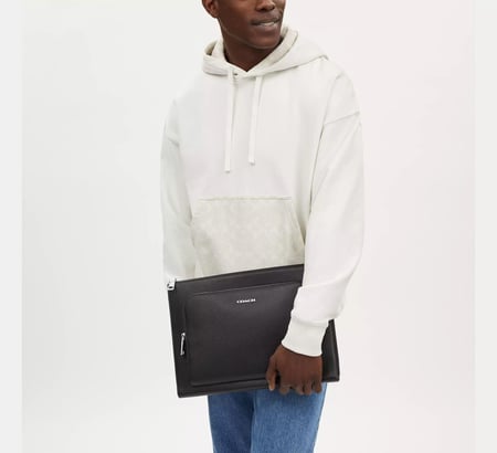 باوتش من كوتش باللون الاسود للجنسين