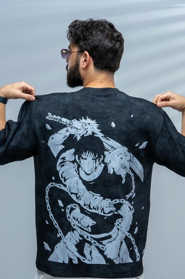 تيشرت أسود بتصميم شخصية توجي