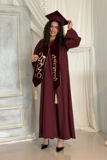 طقم عباية تخرج باللون البرغندي