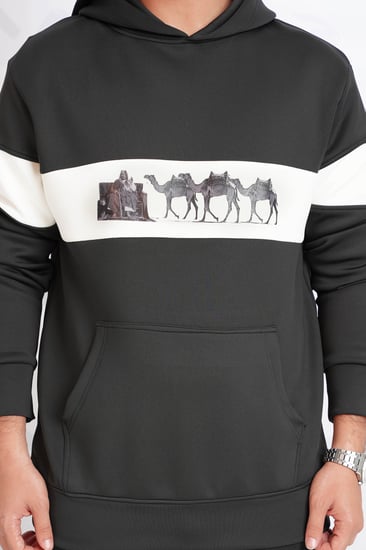 تيشرت التأسيس بلوفر للتأسيس فستان تيور عسكري جيشي يوم التأسيس برقع تأس