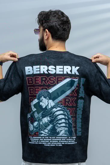 تيشرت أسود بتصميم شخصية غاتس