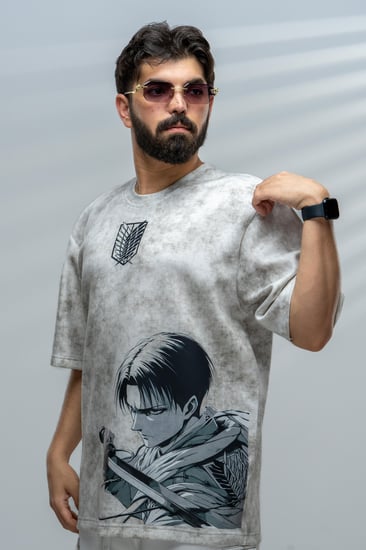 طباعة عالية الجودة تجسد ملامح ليفاي وسيفيه بكل دقة