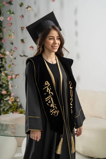 عبايات تخرج 2026