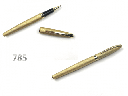 قلم كاربت ذهبي مع اسود فاخر