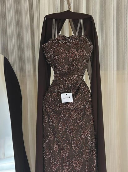 فستان سهره توب بني مطرز بخرز مع شال