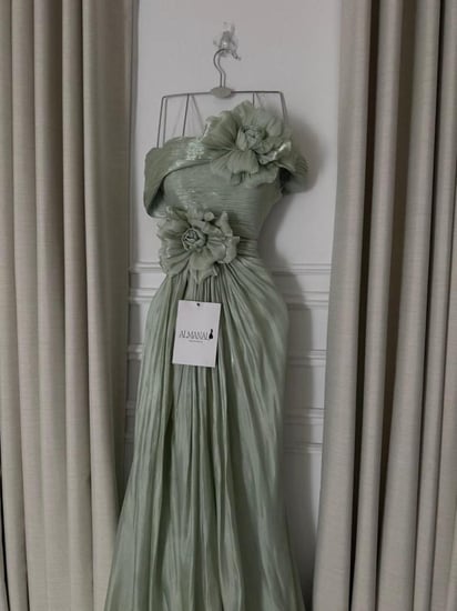 فستان ناعم اوف شولدر بوردات لون اخضر باستيل