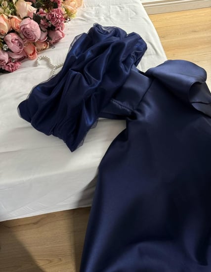 فستان سهرة كحلي ميكادو بكتف اوف شولدر