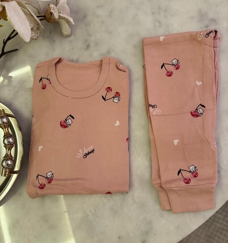 بيجامة خريفي للجنسين