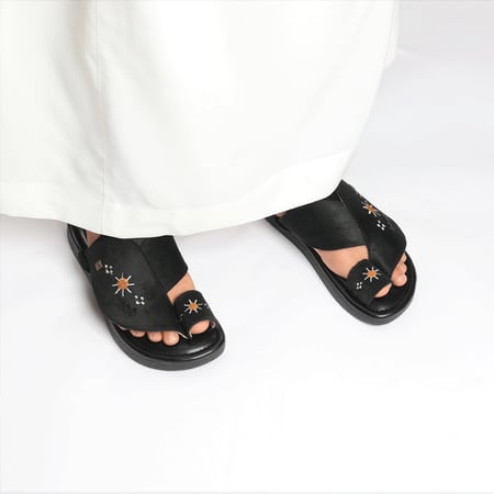 احذية شرقية