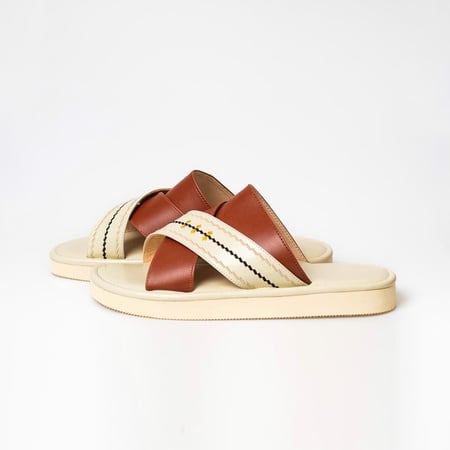 احذية شرقية