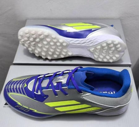 شوز اديداس ميسي بدون كراد