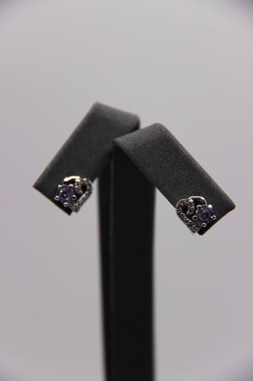 حلق كريستال بنفسجي فاتح فضة 925