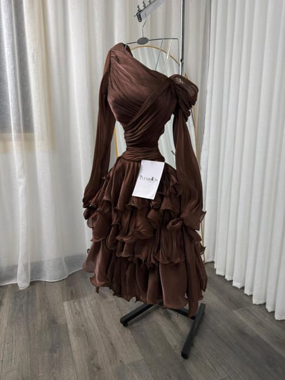 فستان ميدي لمعة كرنكل طبقات