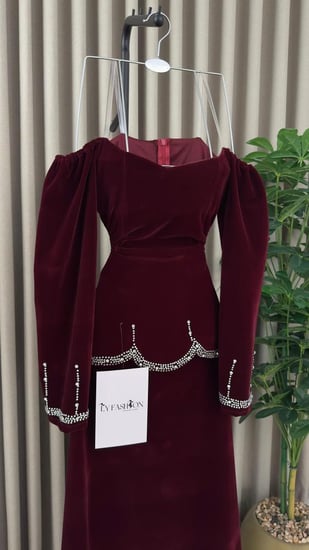 فستان سهرة خوج بتطريز فضي