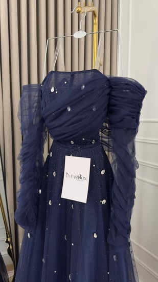 فستان سهرة كحلي مطرز يدوي