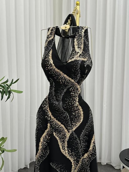 فستان كلفه سهرة أكمام وشل تل كامل