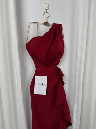 فستان ناعم أنيق